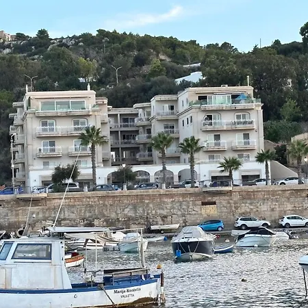 Stunning Seafront With Spectacular Sea Views