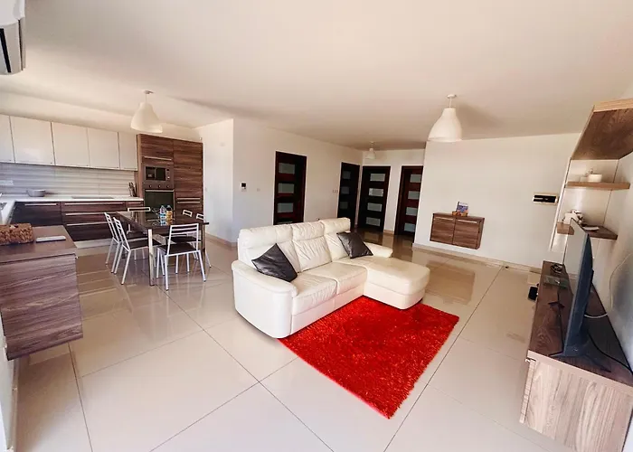 Διαμέρισμα Stunning Seafront With Spectacular Sea Views *